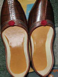 Brown Color Punjabi Jaipuri Jutti