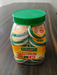 Nature's Essence Almond And Honey Cream 15g (24pc)
