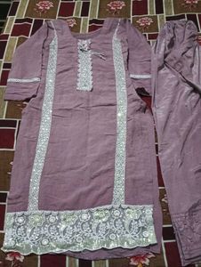 Pakistani suit
