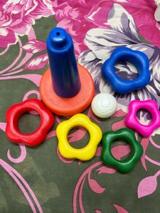 Rings Pyramid Stacker