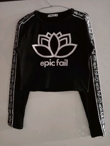 Black Full Sleeves Crop Top
