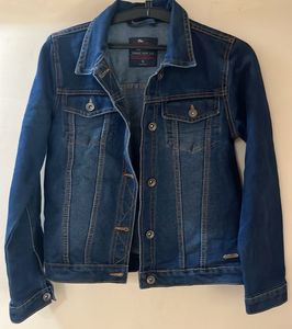 Denim Jacket - Stylish & Versatile