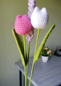 Tulip flowers bouquet crochet