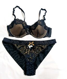 🇳🇿💫💗 Hunkemoller Brand Imported Bra Penty Set