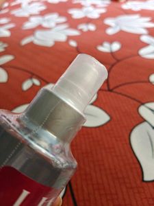 Livon Frizz Serum