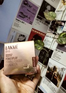 Lakme 9to5 Powerplay Priming Powder Foundation