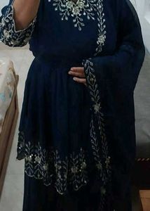 Elegant Teal Embroidered Kurta