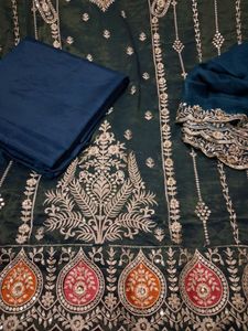 Beautiful New Pakistani Dress Metirial