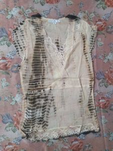 Lace Trim Tie-Dye Top