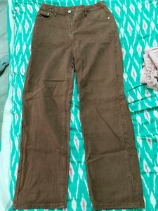2 Pants For Keya