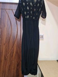 Elegant Black Embellished Dress Medium size