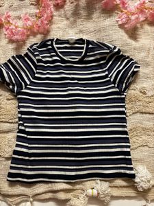 Striped Women&#39;s Top
