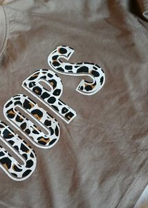 Trendy Taupe Graphic Tee with Leopard-Print “OOPS”