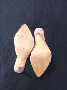 Heels...                                                                      Only Cash Available