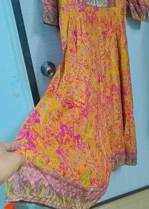 Beautiful Floral Print Kurti (W)