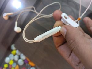 Type C Earphones with Mic - Almost New