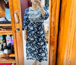 Fashor Women Blue Printed Mirror Work Kurta