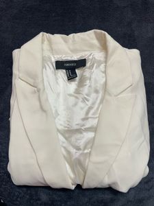 Forever21 Blazer.🐑