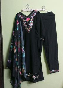New/Unused Embroidery Chanderi Silk Kurta Set