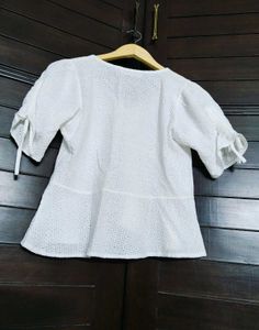 NANING9 Women White V-neck Cotton Peplum Top