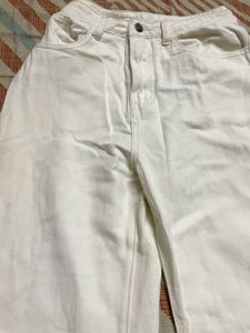 Wide Leg Jeans In White🤍