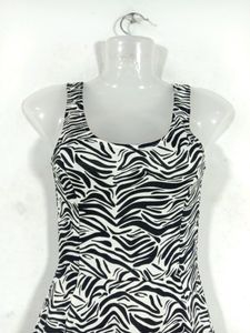 Black And White Causal Dress (Women&#39;s)