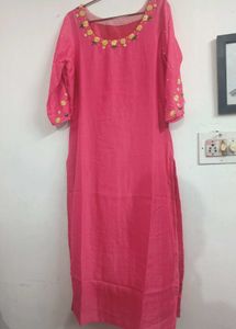 Embroidery Handwork Fuschia Rose KURTA🩷