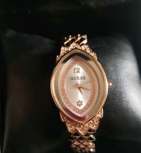 Guess Women&#39;s Watch(First Copy)