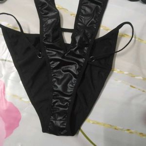 333 Sexy Black One-Piece Swimsuit