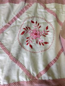 Red And White Double Bed Sheet