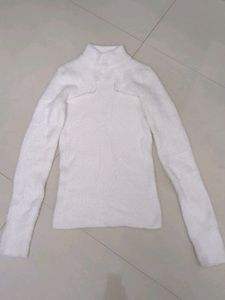 White woolen top- full hand