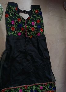 Black Embroidery Dupatta And Kurta