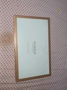 O.Two.O 28 Colours Eyeshadow Palette