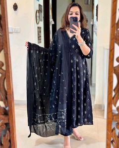 Beautifull Kurti Set With Duppata and Pant