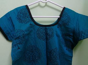 Women Kurta With Shawl