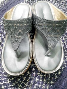 Comfortable Gray Thong Sandals