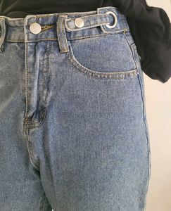 DENIM BOYFRIEND JEANS