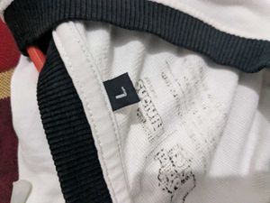 White Graphic T-shirt