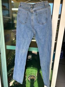 High Waist Ripped Boyfriend Jeans