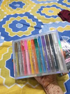 Acrylic &amp; Pastel Marker Set - New