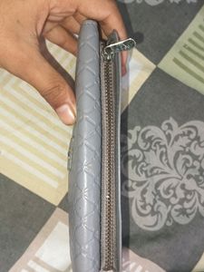 This is The Beautiful Leather purse For Women