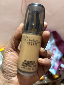 Mac Orignal Matchmaster foundation NC 40