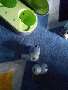 OnePlus Nord Buds - Excellent Condition!