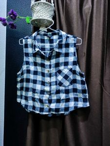 Black Plaid Sleeveless Top