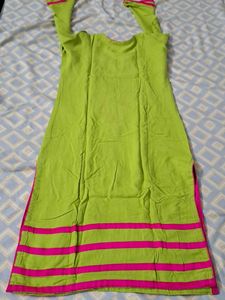 Green Embroidered Kurta