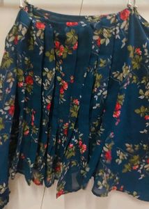 Stylish Floral Summer Top