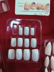 Press-On Nail Set of 8