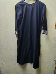 Black And White Kurtha Set