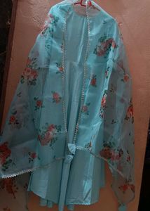 Anarkali With Floral Organza Duppata