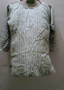 Patterned Maxi 6 kurtis combo